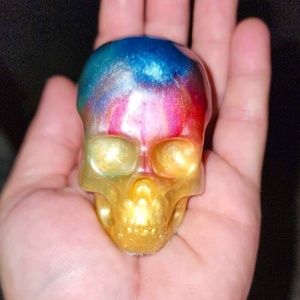 Medium skull